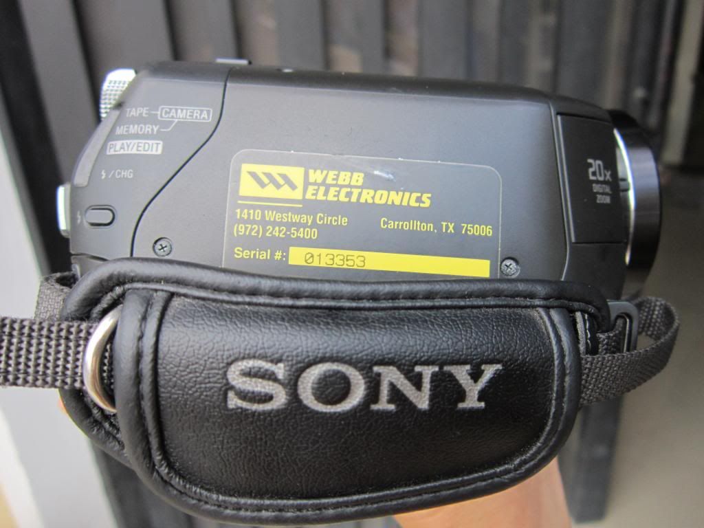 Bán máy quay Sony HDR-HC9 , máy rất đẹp , giá 5tr200k - 1