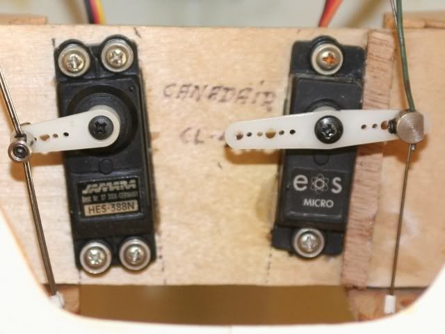 rudder_elevator_servos.jpg