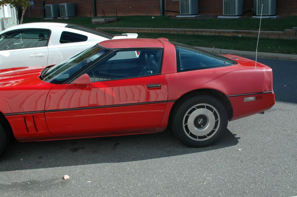84Corvette001.jpg