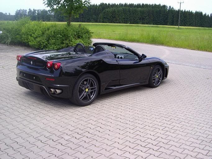 F430Schwarz1431_006s.jpg
