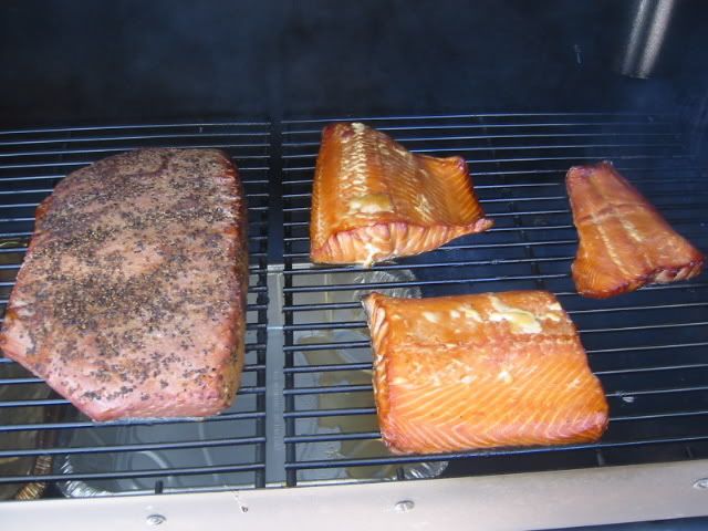 Cornedbeefandsalmononthesmoker.jpg