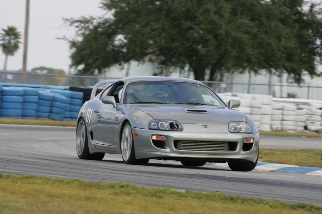 [Image: CHINSebringNov-33.jpg]