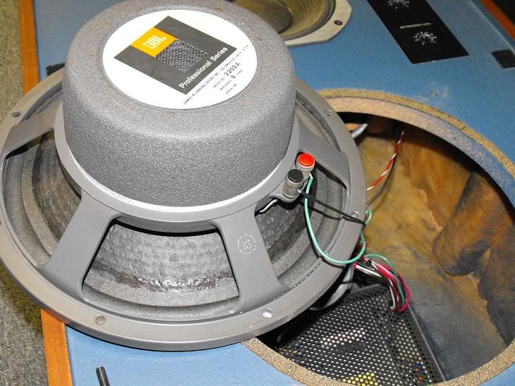 MyAV視聽商情網- 寫出您認為值得擁有的JBL 43/44系列老叭 MyAV視聽商情網- 寫出您認為值得擁有的JBL 43/44系列老叭