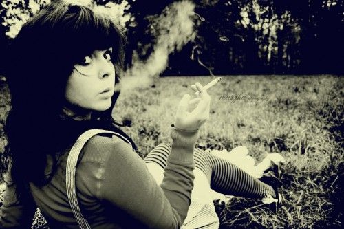 blackwhitephotographysmokegirlcigar.jpg