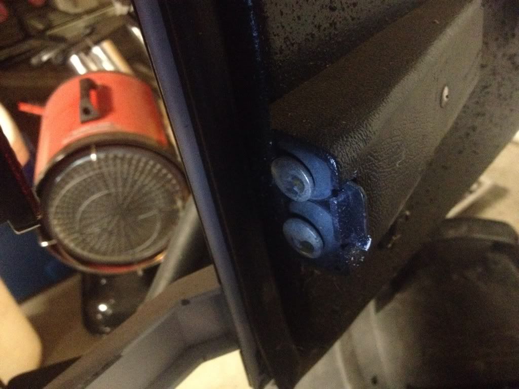 Third Brake light wiring shroud??? - JeepForum.com